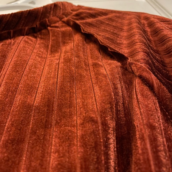 Orange velvet shirt - Picture 2 of 2